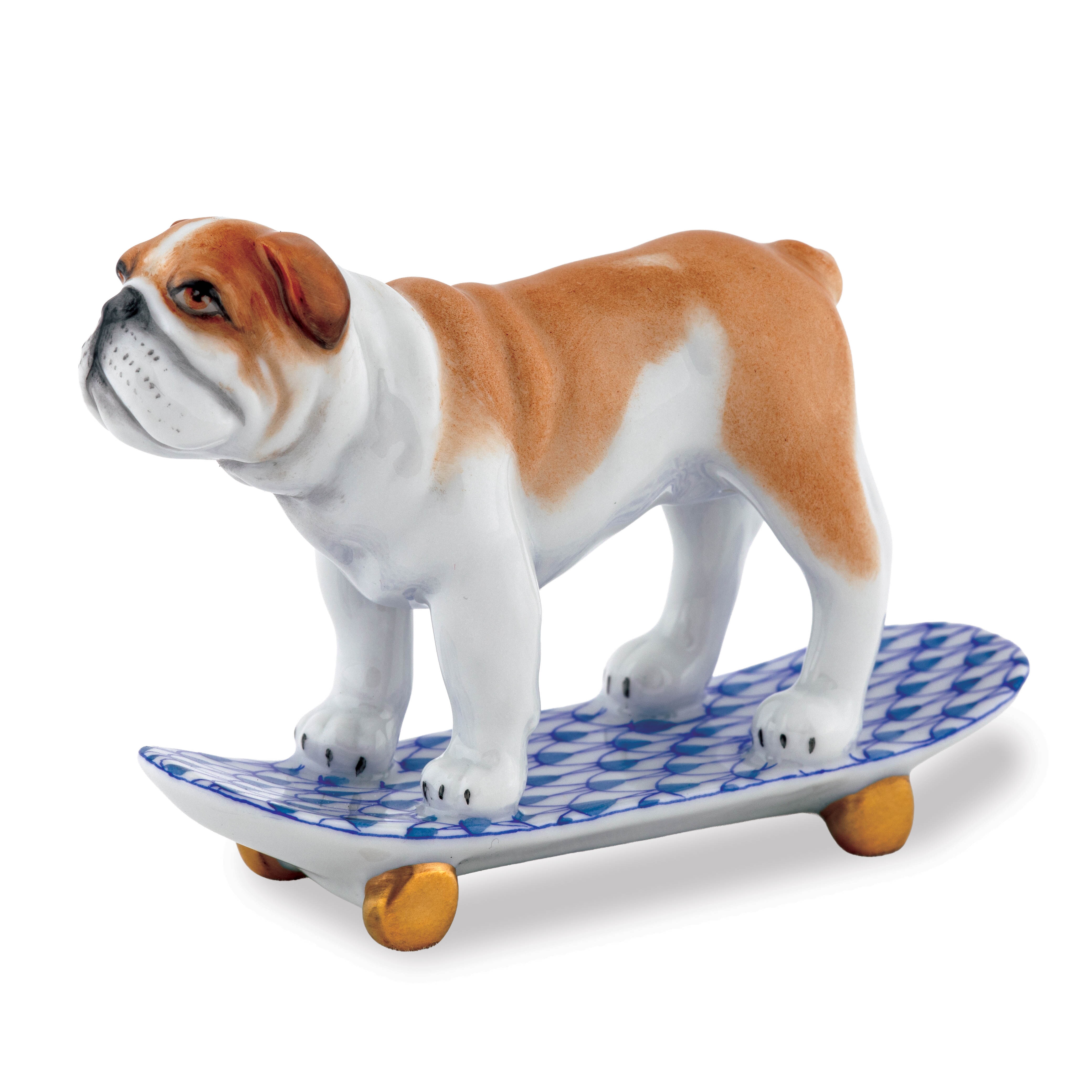 Herend Skateboarding Bulldog